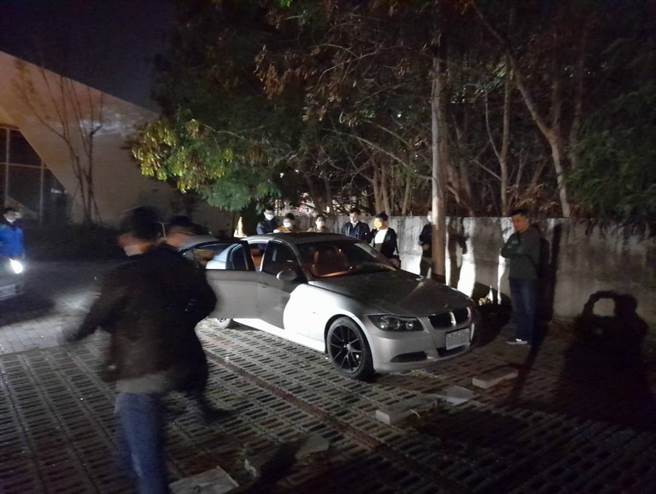 嘉义警方在大业街一处停车场查获黄姓嫌犯。（警方提供）