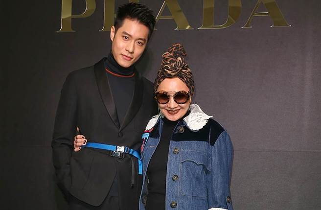 歌手周湯豪與媽媽「比莉」王雪娥母子情深。（中時資料照片）