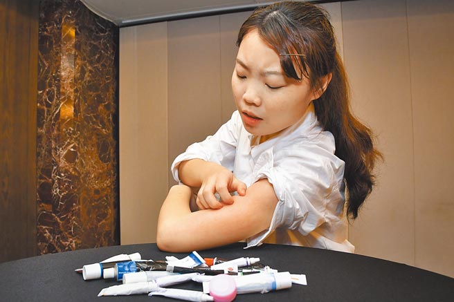 我國食藥署擬跟進美國，將JAK抑制劑改列後線用藥。（異位性皮膚炎病友協會提供／陳人齊台北傳真）