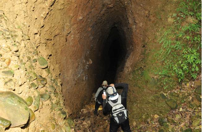 南投埔里卧龙洞古道的神秘洞系由人工开凿。（中时资料照 廖肇祥摄） 