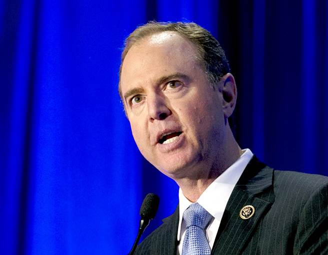 美國眾議院情報委員會主席謝安達（Adam Schiff）警告，俄羅斯「非常有可能」入侵烏克蘭，指出嚇阻莫斯科行動的最強方式就是祭出「大規模制裁」。（資料照／美聯社）