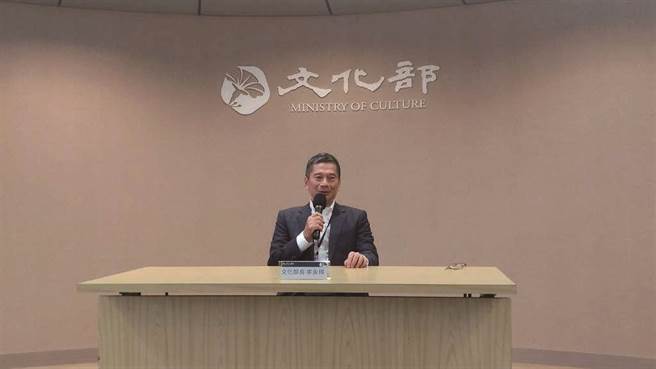 文化部今（3）日公布新修正文化内容投资要点，透过放宽投资限制，预计2年内国发基金挹注投资金额达30亿元、带动民间投资30亿元，总投资金额达60亿元，超越前10年累计总投资数额。图为文化部长李永得。（本报资料照片）