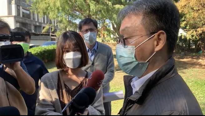 国产署中区分署长赵子贤说，依照航照图建筑物是2015年以后才兴建，依规定不能现况标租。（民眾提供）