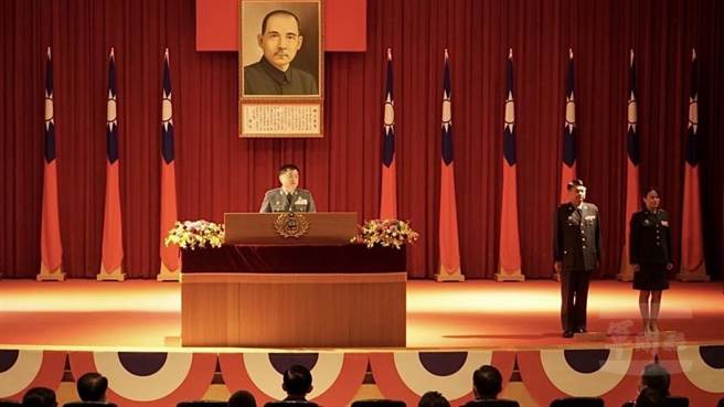 新任后备指挥部政战主任吴淑如上校。军闻社提供