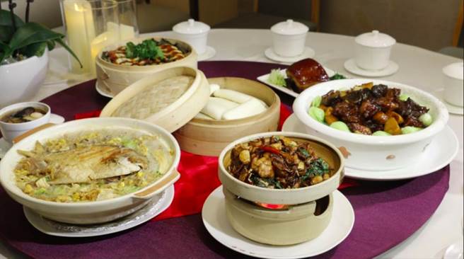 鼎泰丰今年继续在大陆市场推出冷冻年菜。（图／鼎泰丰提供）