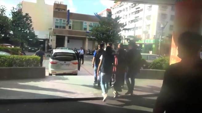 偽变造医美探头集团成员朱男等5人全案依违反《药事法》及《商标法》等罪嫌移请高雄地检署侦办。（民眾提供／卢金足台中传真）