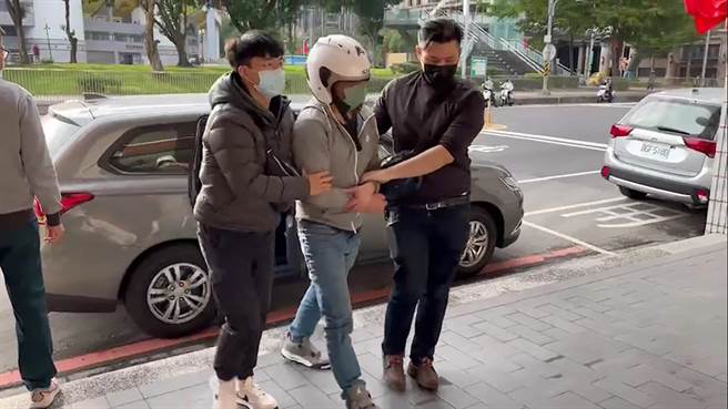 陈姓犯嫌由骗变抢，昨天已被警方逮捕。（警方提供）