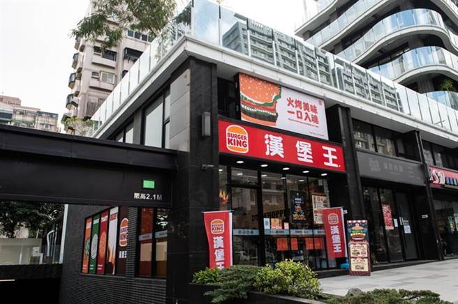 迎接后疫情时代，汉堡王打造2.0外带外送特色店「火烤美味专卖店」林口文化店。图／汉堡王提供