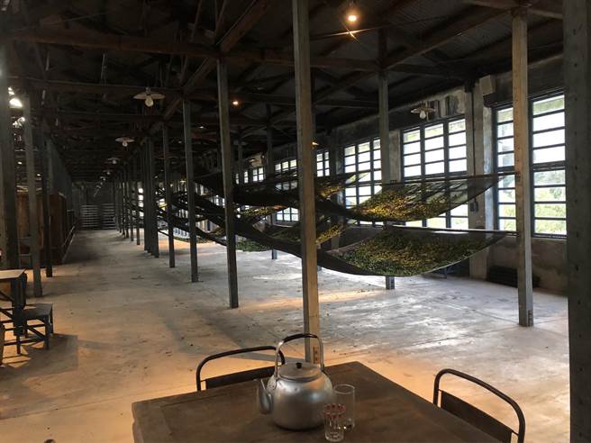 「茶金」剧组拍摄时，大溪老茶厂布置样貌。（大溪老茶厂提供）