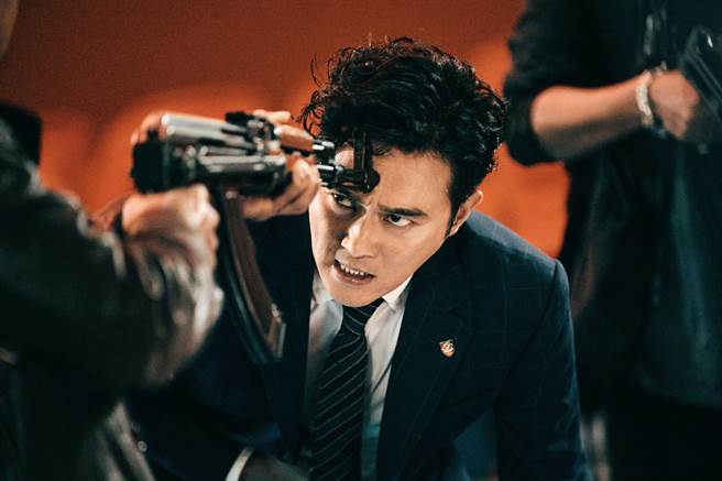 张智霖对枪战戏印象十分深刻。（华映提供）
