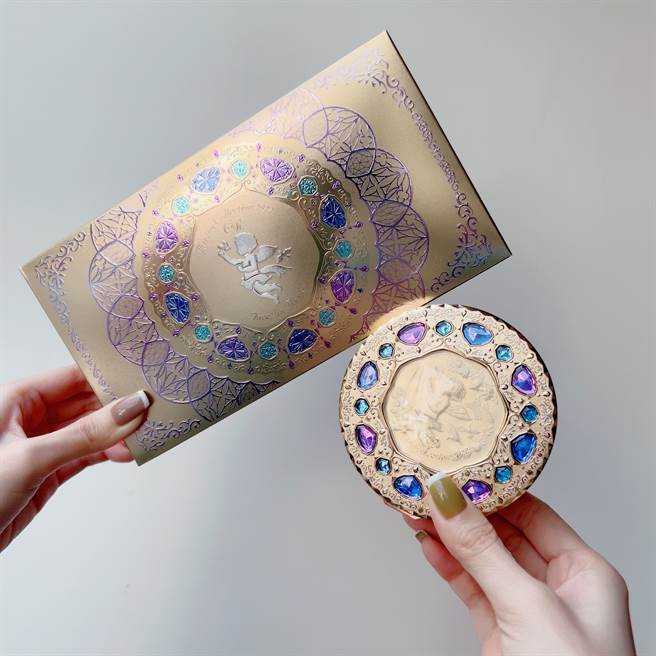 米兰绝色蜜粉饼GR2022。（邱映慈摄）