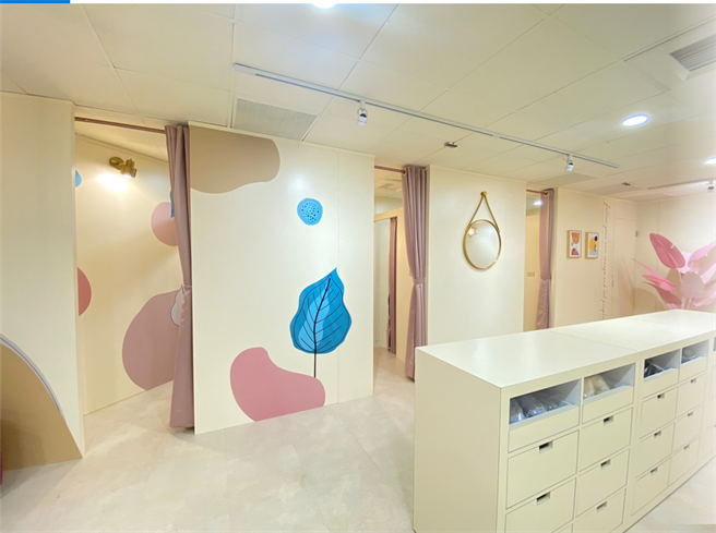 国民内衣店EASY SHOP全台首家数位体验店。（EASY SHOP提供）  