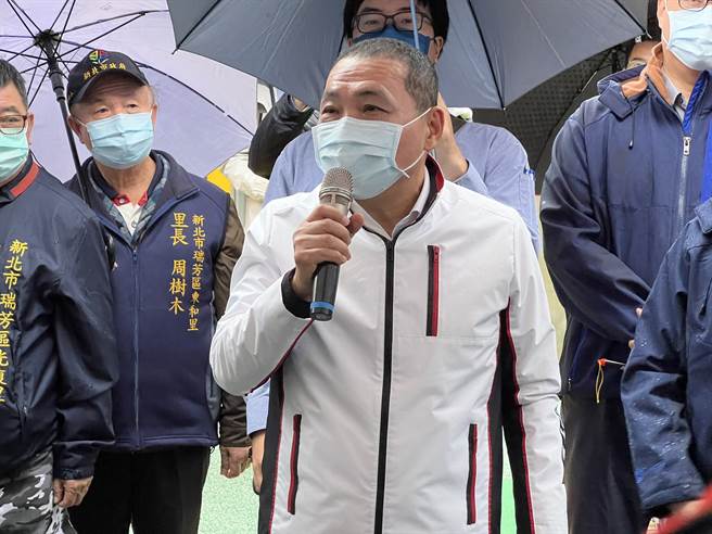 新北市長侯友宜日前在臉書PO文感嘆疫情衝擊百業。（資料照/王揚傑攝）