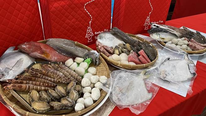 基隆區漁會推出優惠方案，1月5日起凡至中正區門市消費滿千，即可以500、800元加購價，買到白鯧及烏魚子。（基隆區漁會提供／陳彩玲基隆傳真）