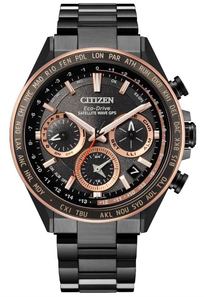 王建民在广告中佩戴的CC4016-67E光动能GPS卫星对时腕表，7万4800元。（CITIZEN提供）