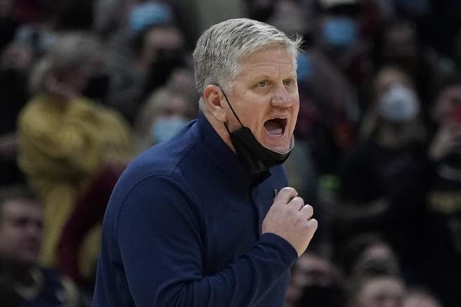 NBA公布灰熊總教練傑金斯獲選去年12月西區最佳教練。(美聯社)