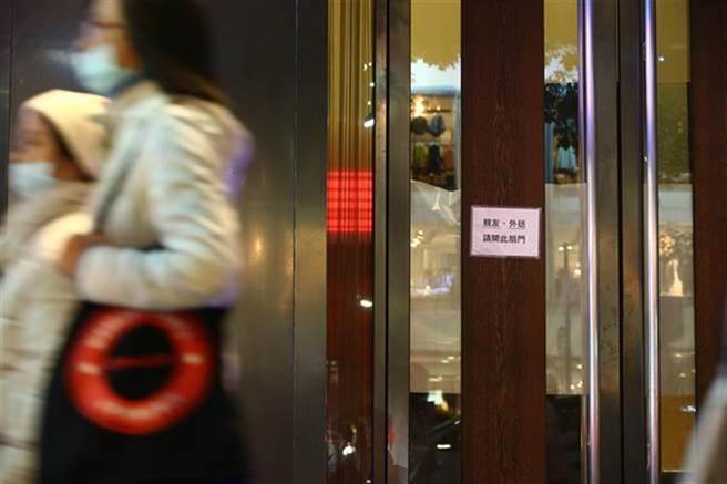 指揮中心指揮官陳時中表示，案17181被隔壁房的案16941傳染，改列本土個案。（本報資料照片）