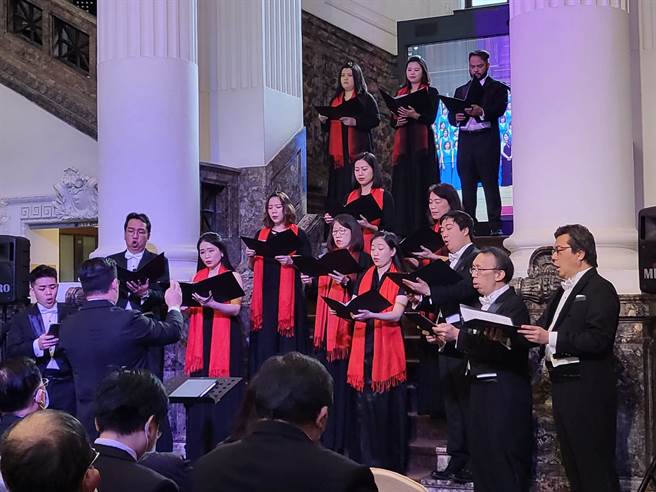 台北爱乐合唱团成立至今满50年了，开季音乐会《声之华》开出黄金曲目。（李欣恬摄）