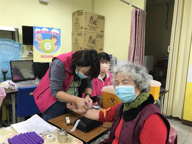 花莲县银髮族免费健检开始，凡设籍花莲65岁以上长者及55岁以上原住民长者，均可免费享有健康检查。（花莲县卫生局提供／王志伟花莲传真）
