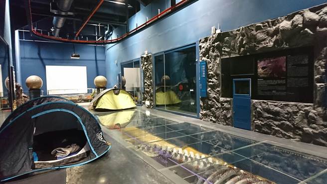 国立海洋科技博物馆开馆即将满8周年，推出夜宿活动一同欢庆。（国立海洋科技博物馆提供／陈彩玲基隆传真）