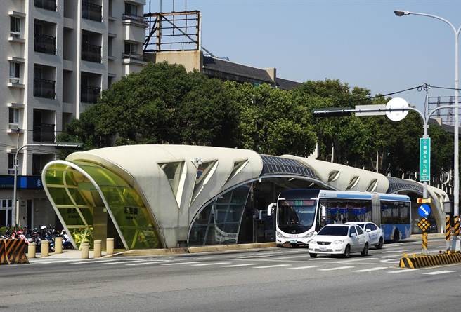 台中捷运蓝线规画在正英路口设站，引爆中二选区立委补选的新战火！（陈世宗摄）