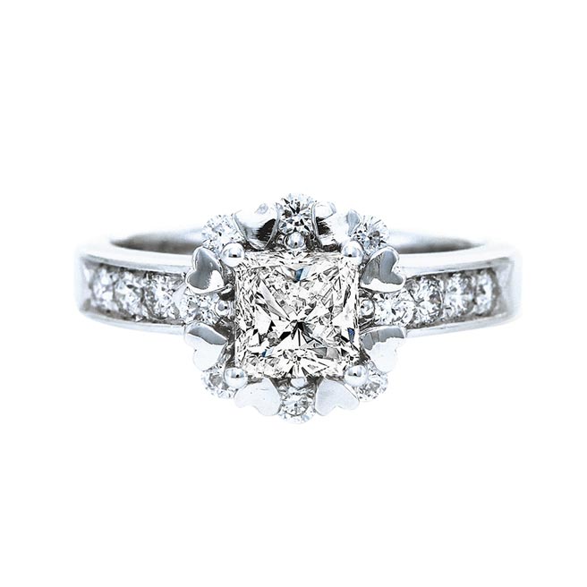 OK超商虎年福袋限量10萬個，特獎送出鑽石。（OK提供）