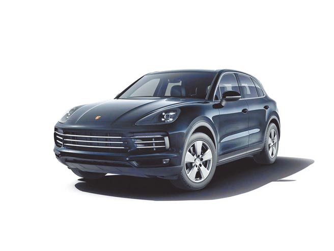 全家福袋將送出2台價值370萬、308萬的保時捷名車保時捷Porsche Cayenne。（全家提供）