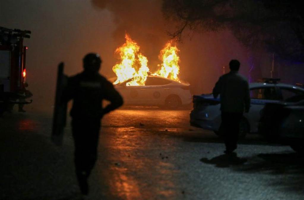 哈萨克动乱全国进入紧急状态。图/路透社(photo:ChinaTimes)