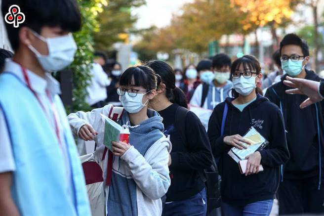 大學術科考試委員會今(6)日公布試場分配表，共8700位考生報考，今年因應疫情，各組考試皆不開放陪考。(示意圖／本報資料照)