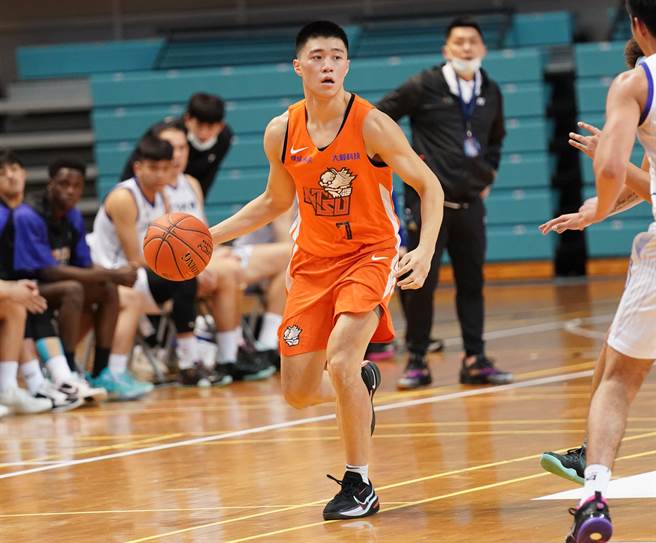 国立体大陈冠中拿下本场最高18分。（大专体总提供）