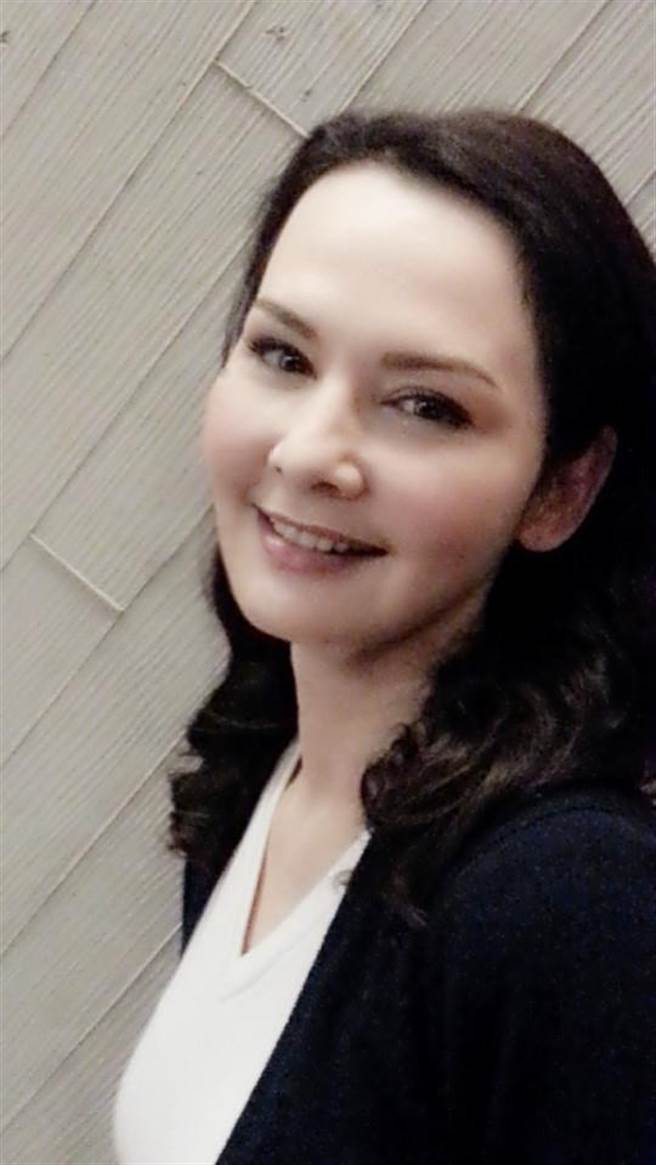 席曼寧不喜欢婚姻的束缚，寧愿保持单身，做自己想做的事情。（图／FB@席曼寧）