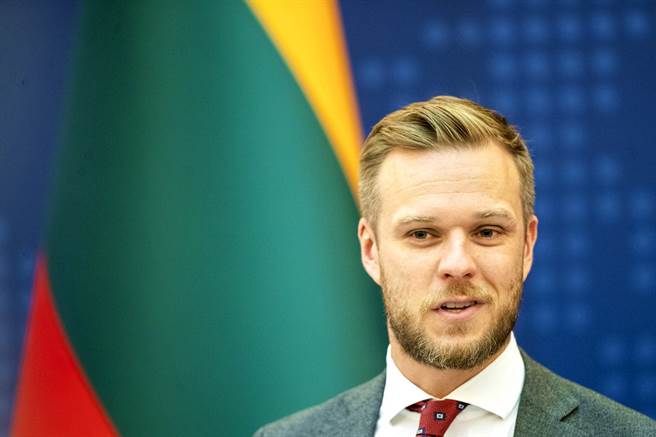 立陶宛总统瑙塞达（Gitanas Nausėda）说以台湾为名设立代表处是错误，更指立国政府并未和他徵询过代表处的名称，不过立陶宛外交部长蓝斯柏吉斯（Gabrielius Landsbergis）回应，台湾代表处开馆前，已经和总统协调过所有步骤。（资料照／美联社）