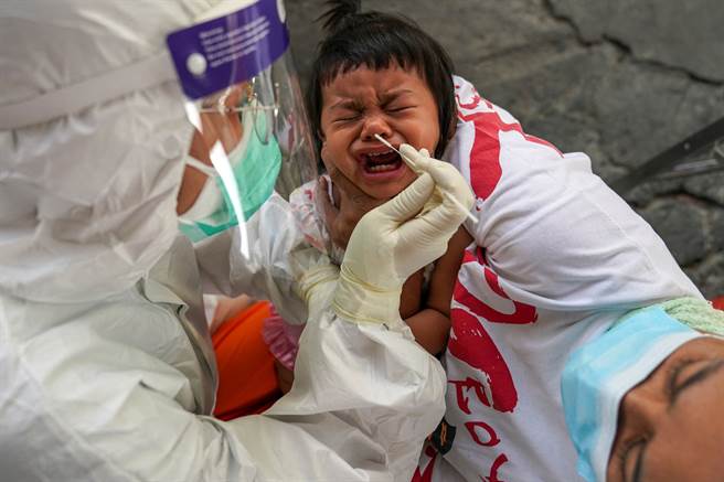 泰國今天宣布新增5775個COVID-19（2019冠狀病毒疾病）確診案例以及11人死亡。(圖／路透社)