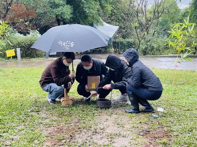 陈松勇骨灰植存法鼓山金山环保生命园区。(图／台湾仁本提供)