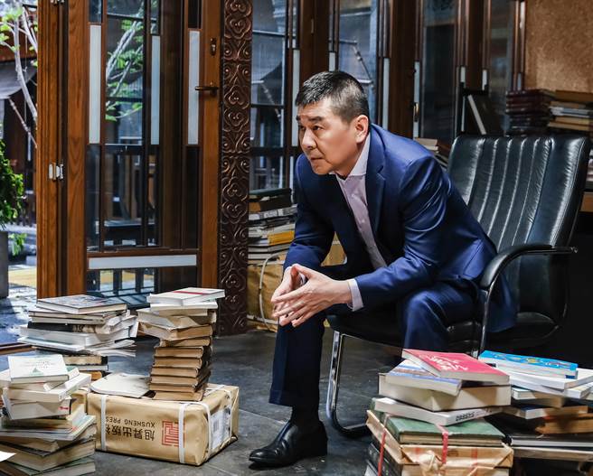 陈建斌在《不惑之旅》一改正派形象，饰演渣男。（myVideo提供）