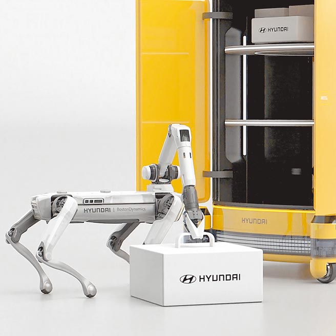 仿生機器人到達定點即會「爬出」物流車自動取物送件。（HYUNDAI提供）