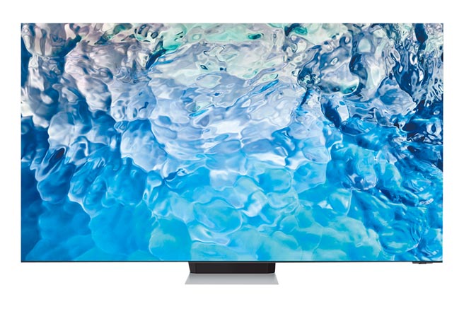 三星在CES上帶來了更進化的Neo QLED 8K量子電視，主打以BLU 背光單元導入進階對比度映射技術，還有全新Shape Adaptive Light技術提升螢幕上所有形體的亮度和準確性。（三星提供）