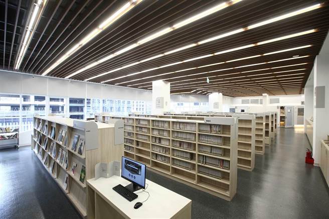 国家电影及视听文化中心内部图书馆空间。（邓博仁摄）
