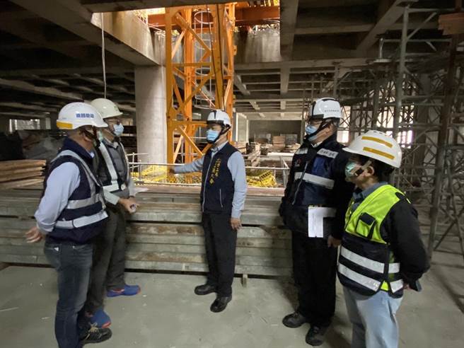 台中市府扩大营造工地春安劳动检查，未符规定者已裁罚并限期改善。（台中市府提供／卢金足台中传真）