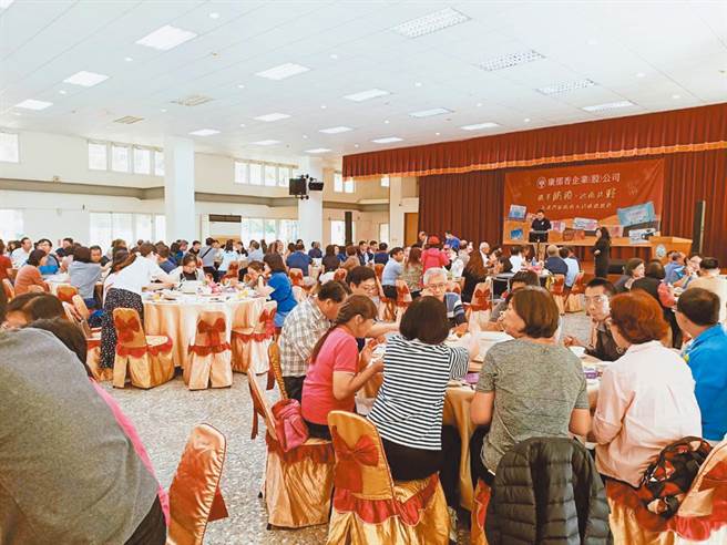 疫情升溫，尾牙的舉辦是否將有所限制。陳時中表示：「只有呼籲，沒有限制」。（報系資料照/張毓翎攝）