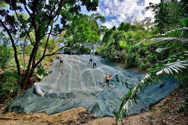 大坑10号步道边坡整建。（台中市观旅局提供／王文吉台中传真）
