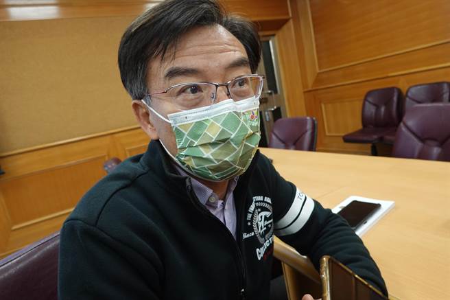 因應疫情，台東縣府7日舉行應變及整備會議。（蔡旻妤攝）