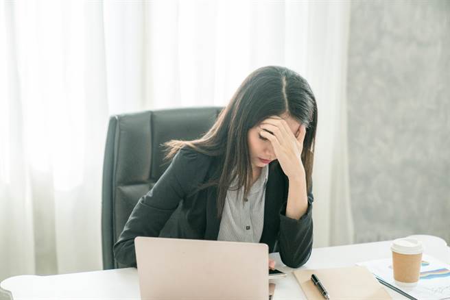 天冷导致体内循环代谢降低，做事提不起劲。(示意图／旺中文化传媒提供)