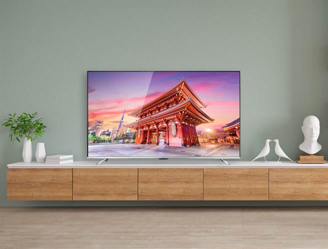 奇美在台北電器空調影音3C年終購物展中推出，買奇美液晶顯示器指定的R7系列及M6系列，登錄及上傳指定資料，即送暖心廚電再加碼抽5000現金。（奇美提供）