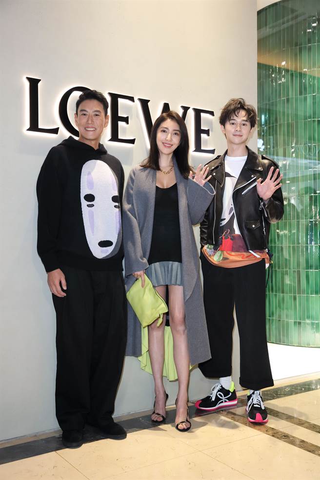 《華燈初上》3位主演加賀美智久（左起）、楊謹華、張軒睿今在時尚活動上合體。（LOEWE提供）