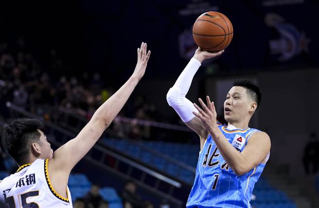 林书豪今天拿下全队次高17分。(新华社资料照)