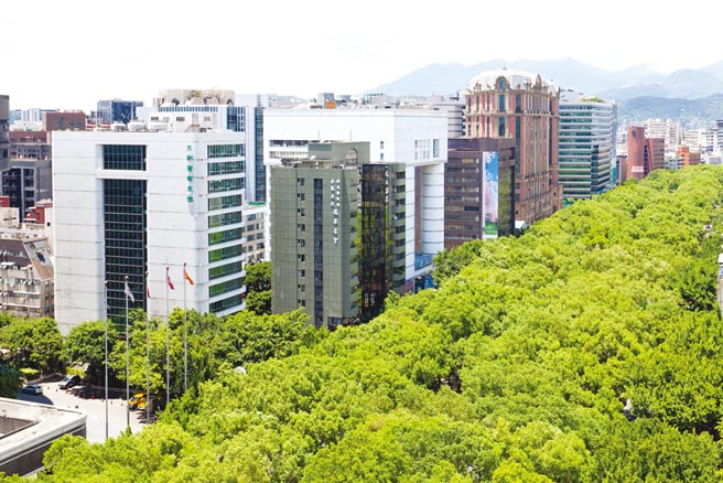 台北市敦化北路、民生东路商圈匯聚7大地上权或都市更新案，将带动区域商业发展，牵动高端居住产品需求。图／业者提供