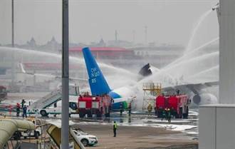 俄TU-204貨機杭州起飛前失火斷成兩截 8機組人員生還