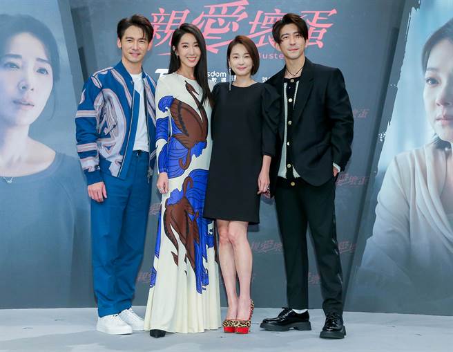 温昇豪（左起）、隋棠、六月、修杰楷。（粘耿豪攝）