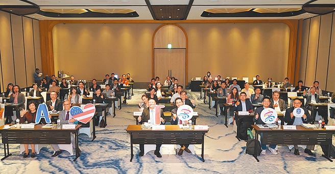 「SelectUSA TECH」说明会6日在高雄举行，吸引近30家新创公司到场。（高巿府经发局提供／曹明正高雄传真）